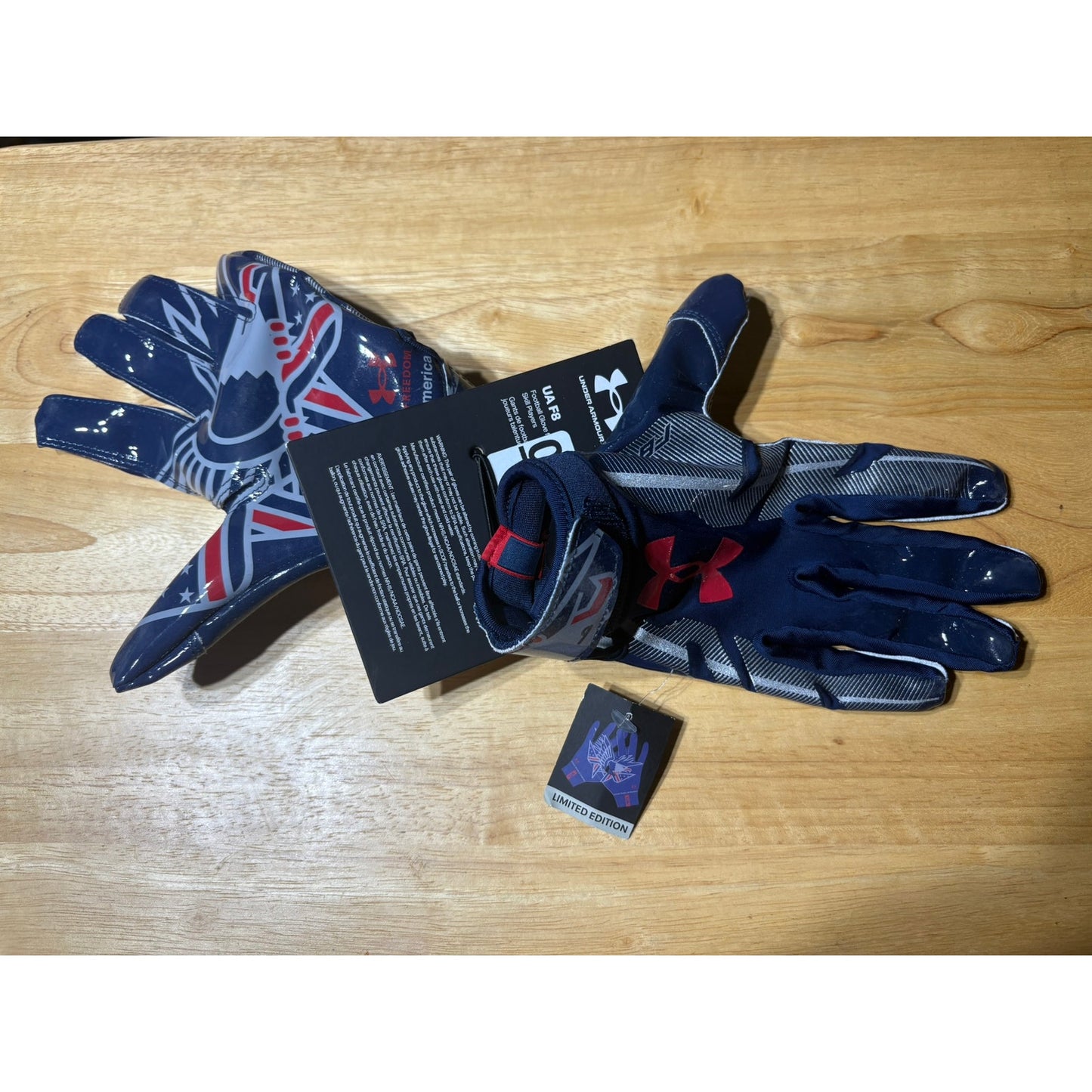 Mens Small Under Armour UA F8 Novelty GlueGrip Football Limited Edition Gloves - Academy/Steel/Red WR