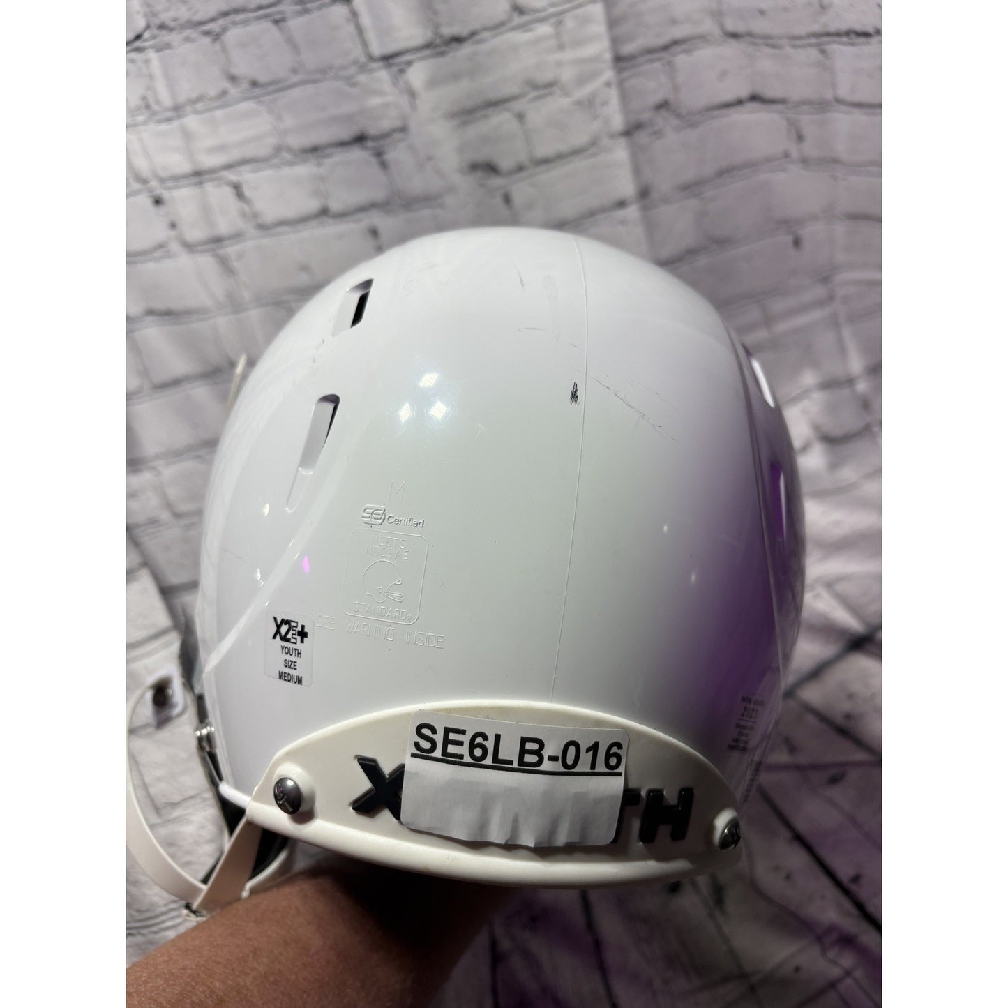 Xenith Standard Fit Youth Football Helmet White with Face Mask X2E+ Medium 2023